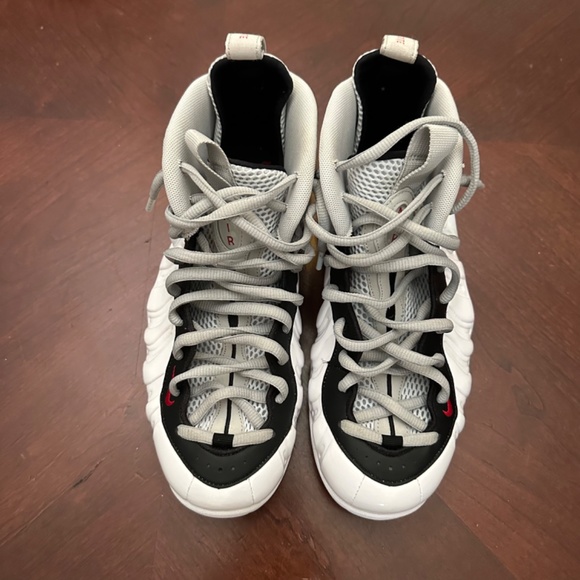 Men’s Nike Air Foamposite Pro White Black University Red - Size 9 main image 8